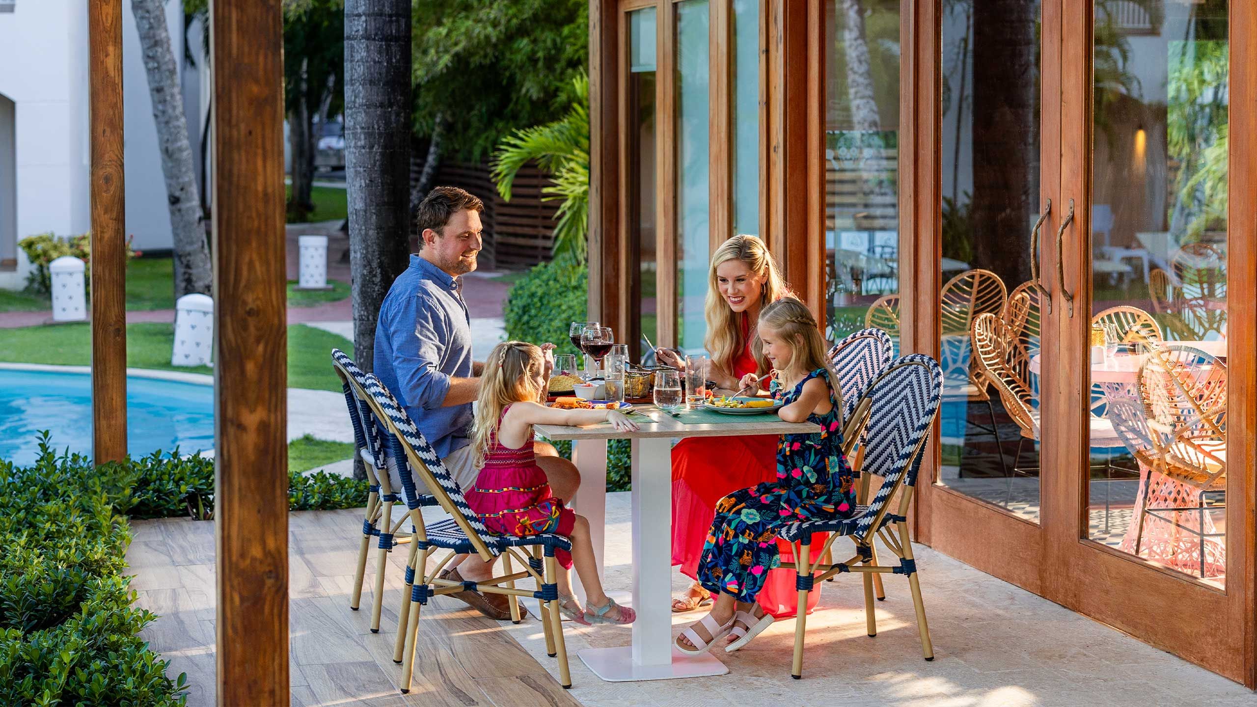 Explore Sunscape Resorts & Spas