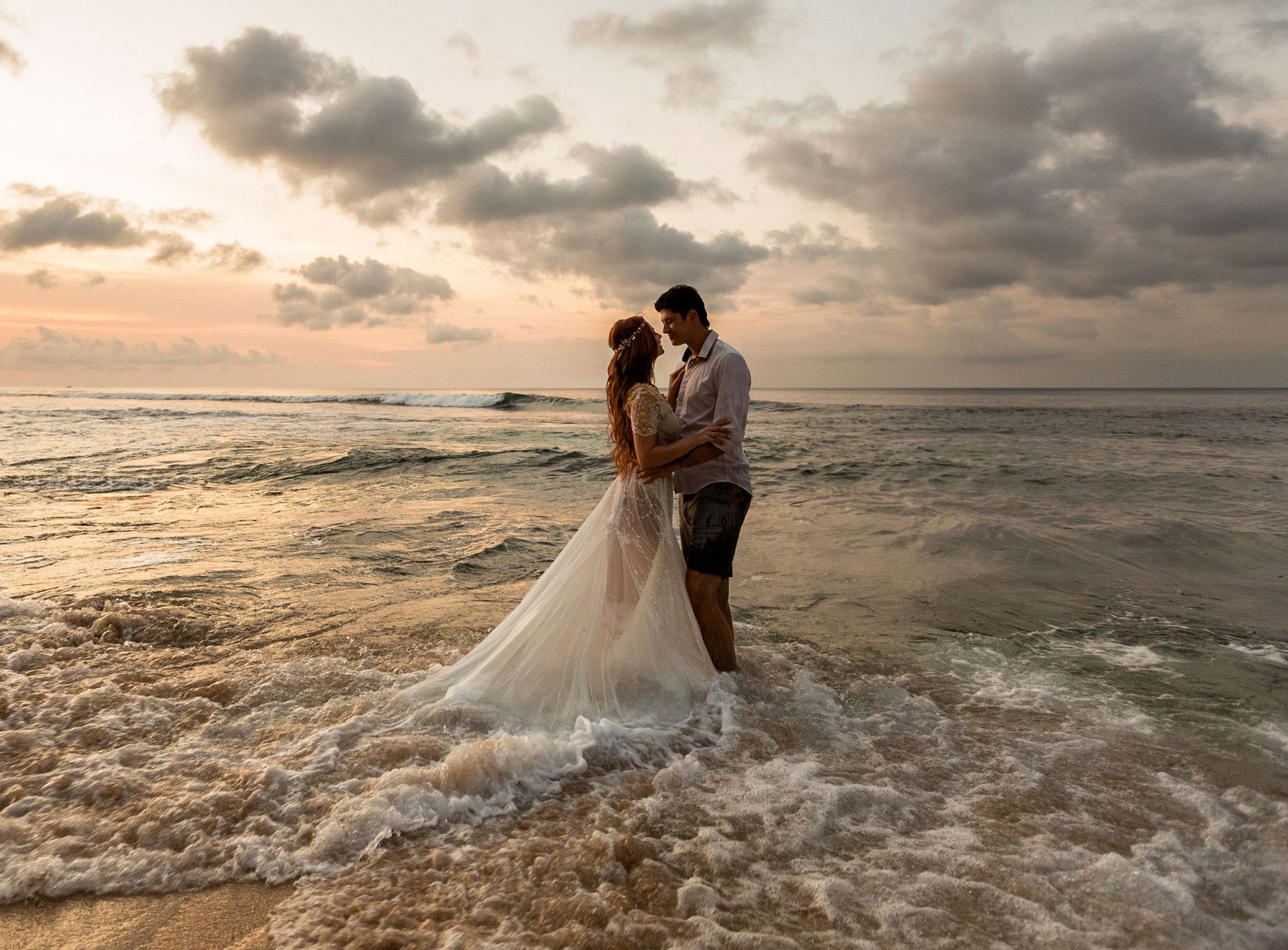 beach wedding couple